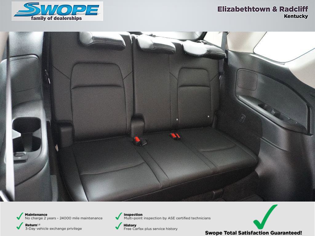 Used 2025 Nissan Pathfinder SL image 12