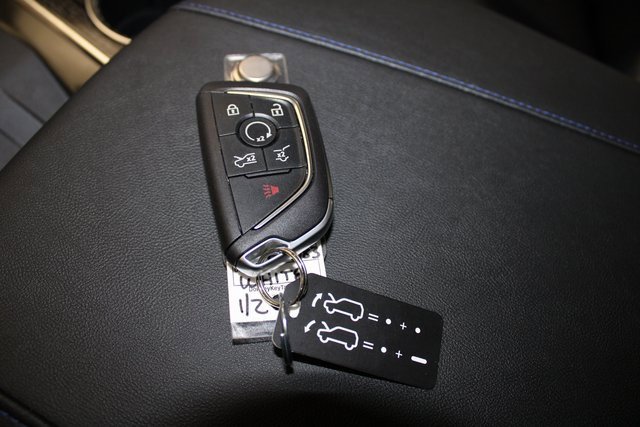 New 2025 Cadillac Escalade IQ Sport 1 w/ LPO, ONYX Package image 26