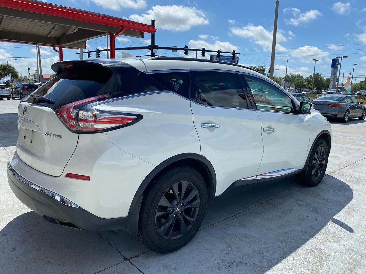 Used 2018 Nissan Murano SV w/ Premium Package image 6
