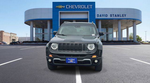 Used 2023 Jeep Renegade Latitude AWD/4WD image 3