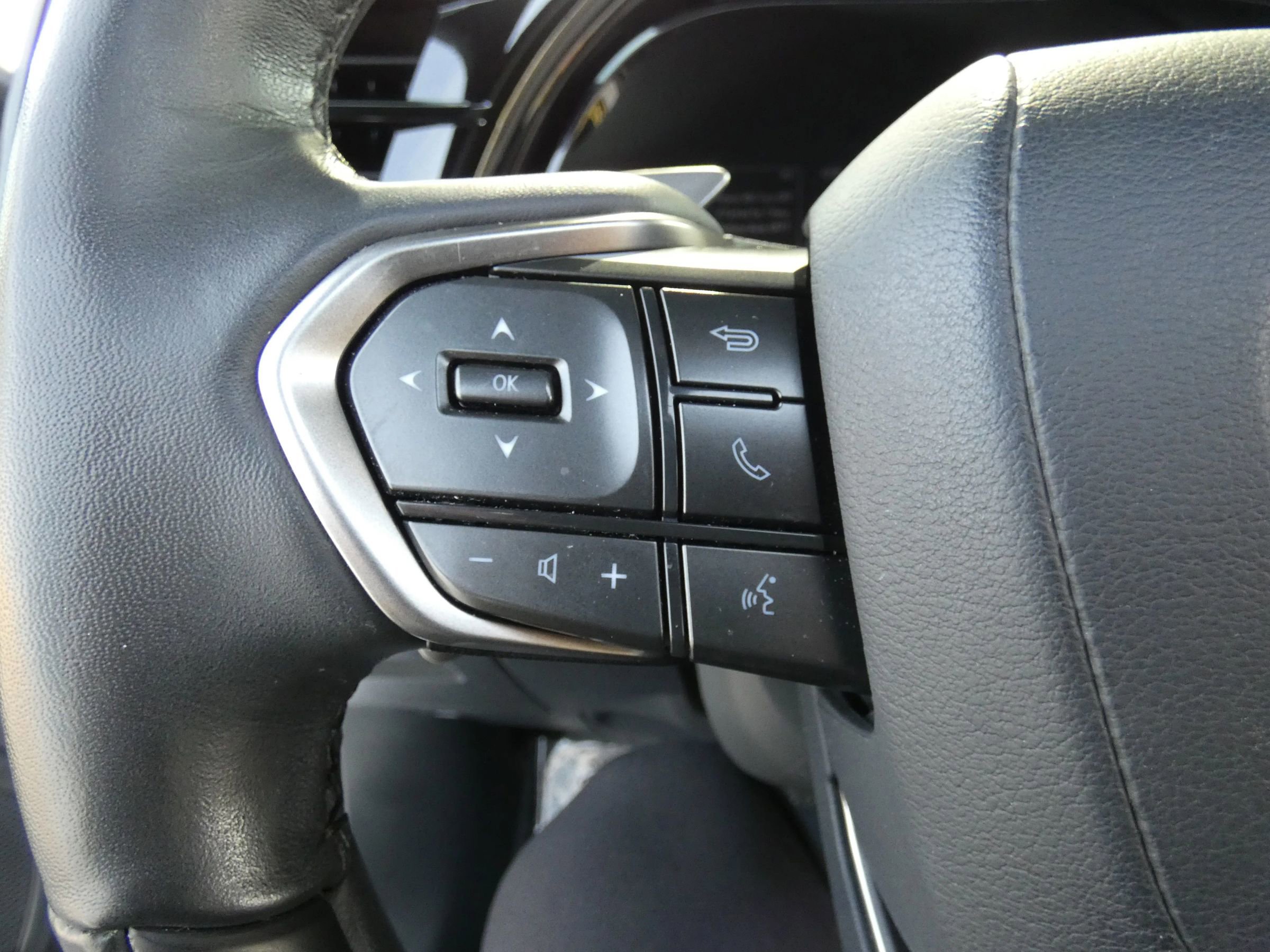 Used 2023 Lexus RX 350 Premium w/ Accessory Package (Z1) image 67