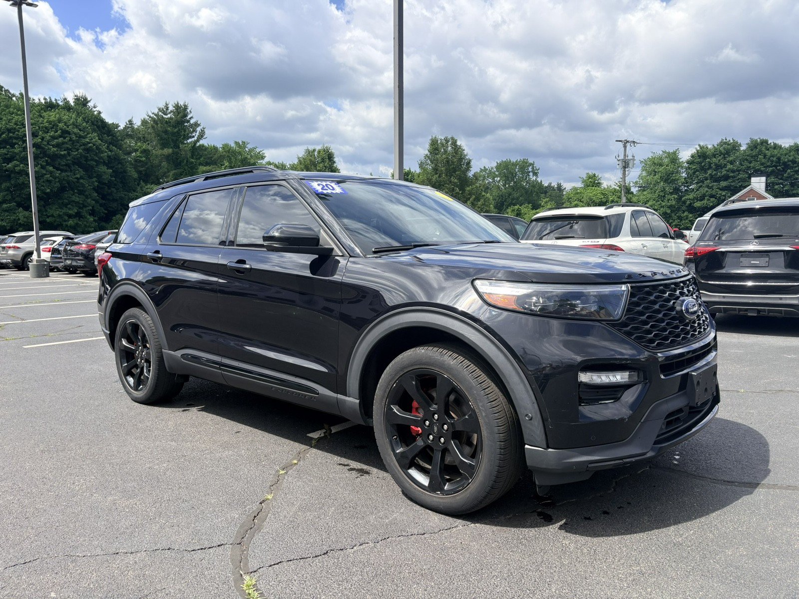 Used 2020 Ford Explorer ST w/ ST High-Performance Pack AWD/4WD image 3