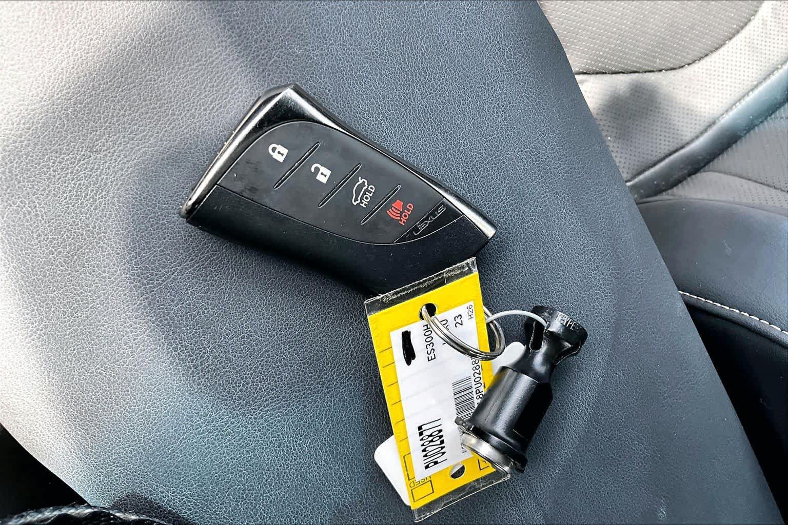 Used 2023 Lexus ES 300h F Sport FWD image 15