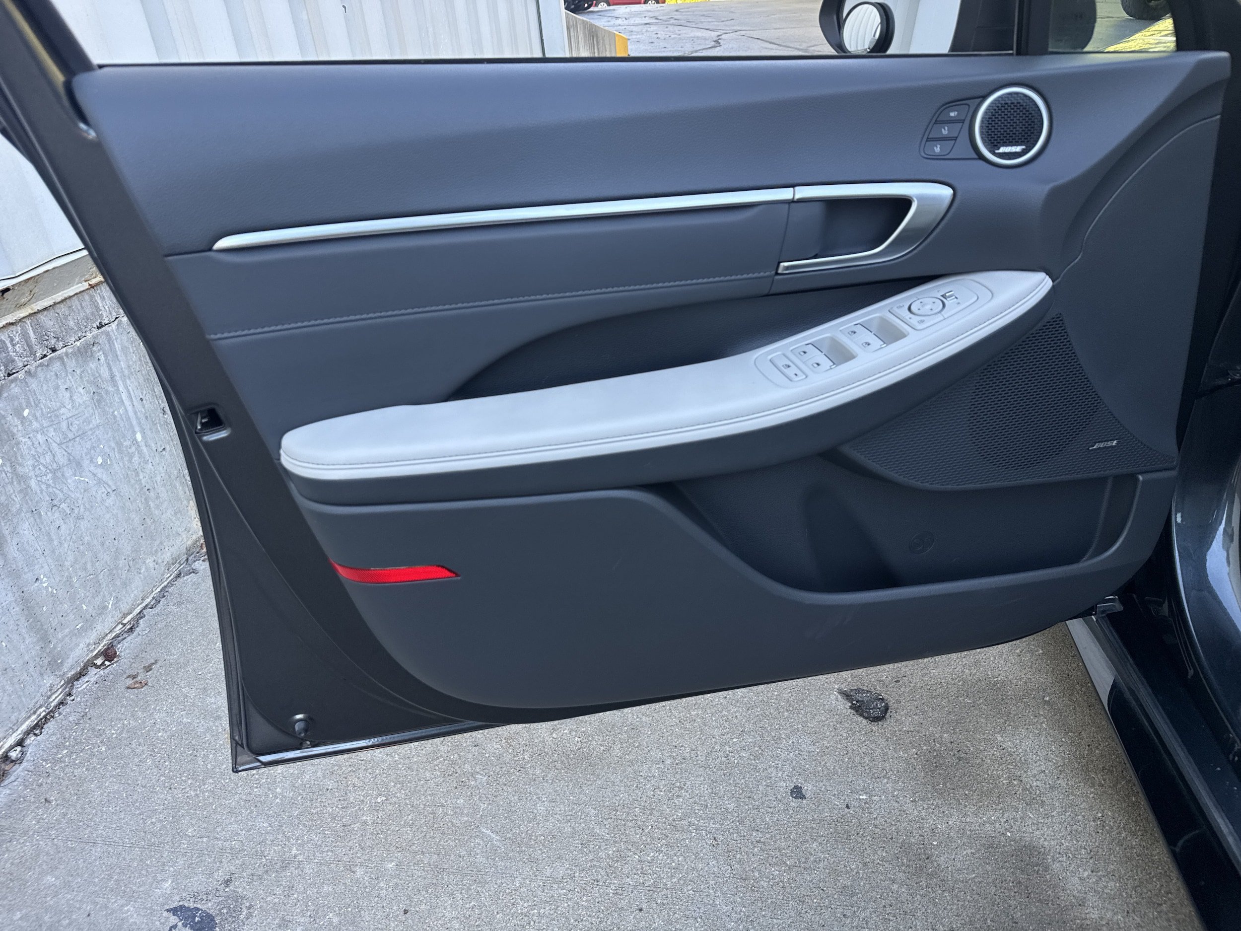 Used 2023 Hyundai Sonata Limited FWD image 8