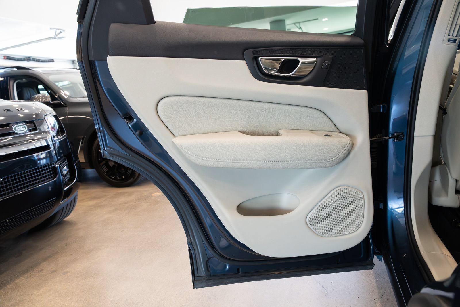 Used 2019 Volvo XC60 T5 Inscription AWD/4WD image 20