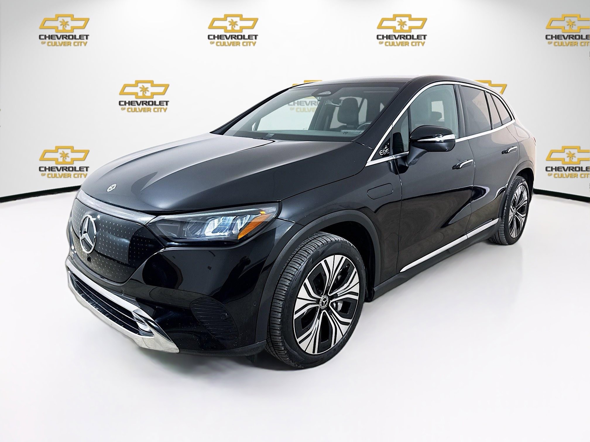 Used 2023 Mercedes-Benz EQE 350+ 4MATIC SUV image 3