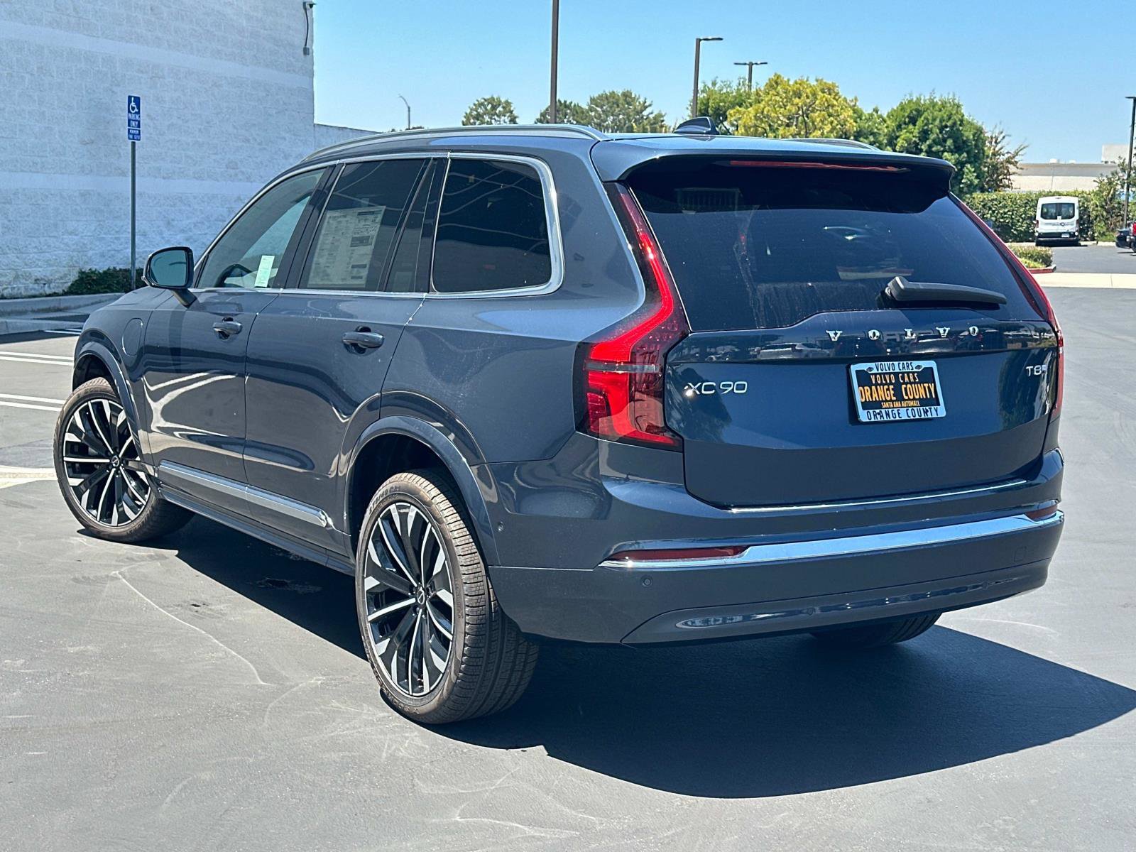 New 2026 Volvo XC90 T8 Plus image 5