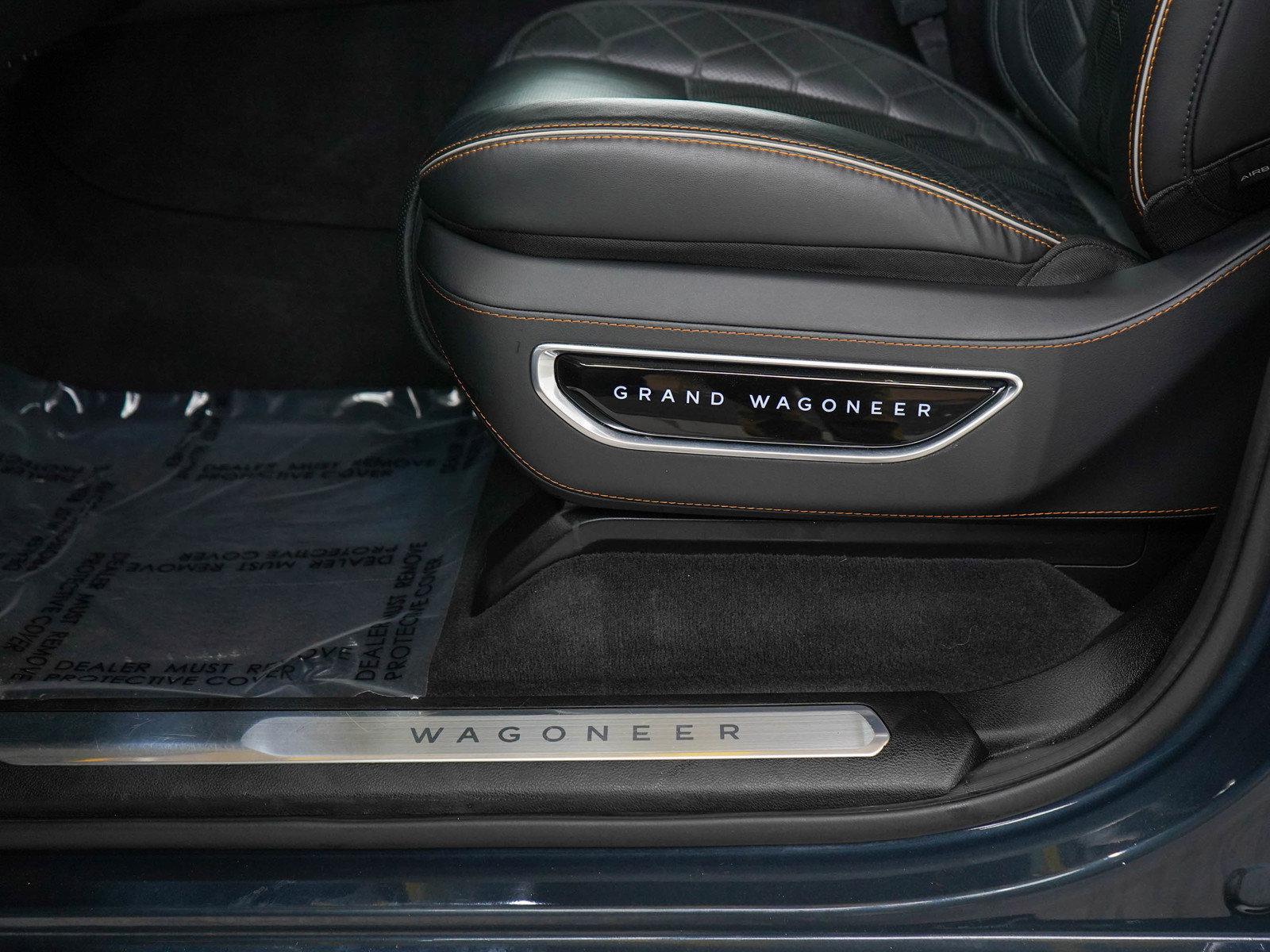 Used 2024 Jeep Grand Wagoneer L Series III image 24