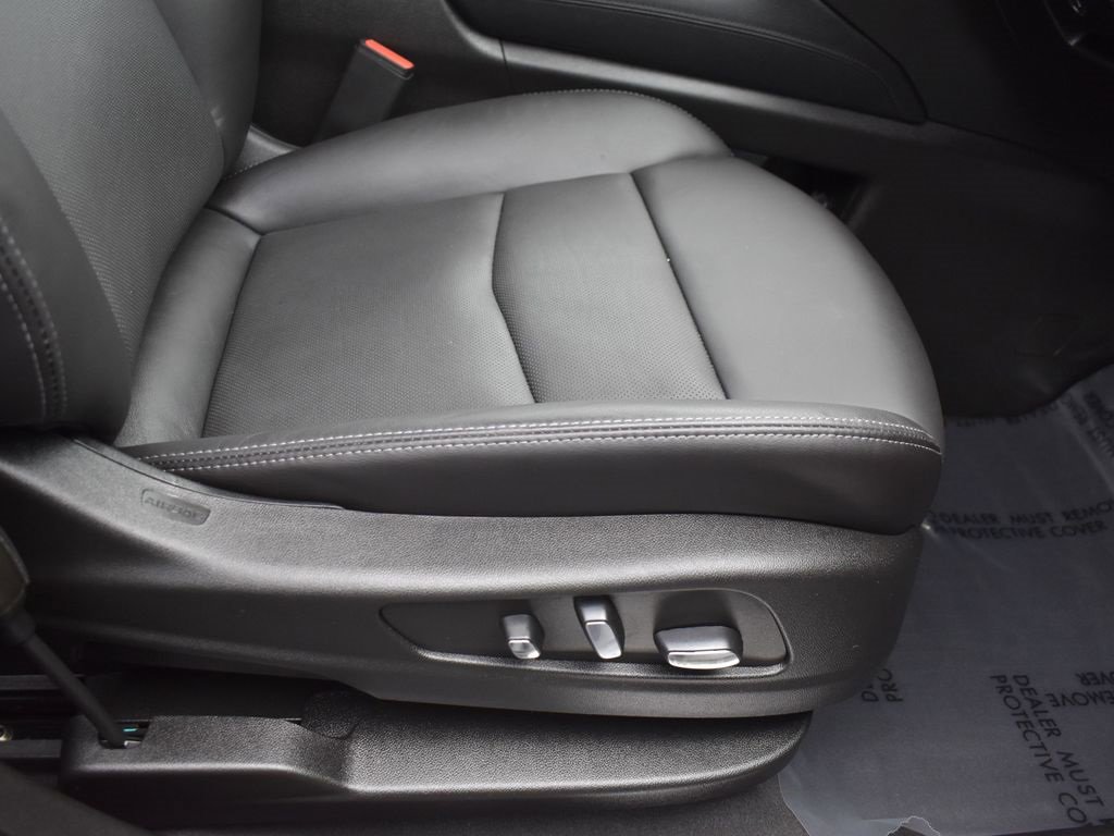 Certified 2024 Cadillac XT5 Sportv w/ LPO, Red Accent Package image 34