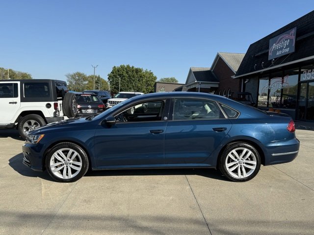 Used 2019 Volkswagen Passat 2.0T Wolfsburg image 3