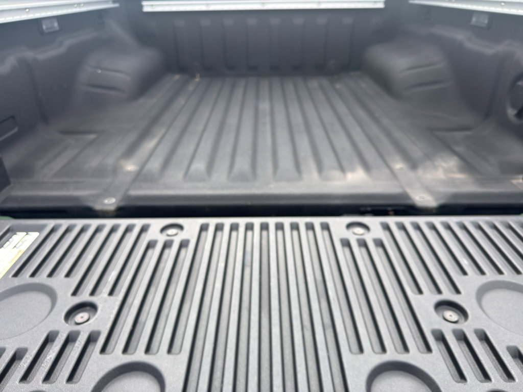 Certified 2023 Nissan Frontier PRO-4X w/ Pro Convenience Package AWD/4WD image 8