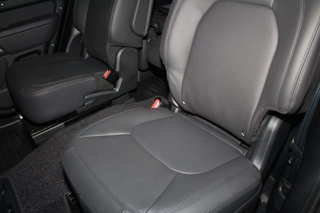 New 2026 Land Rover Defender 130 X-Dynamic SE image 21