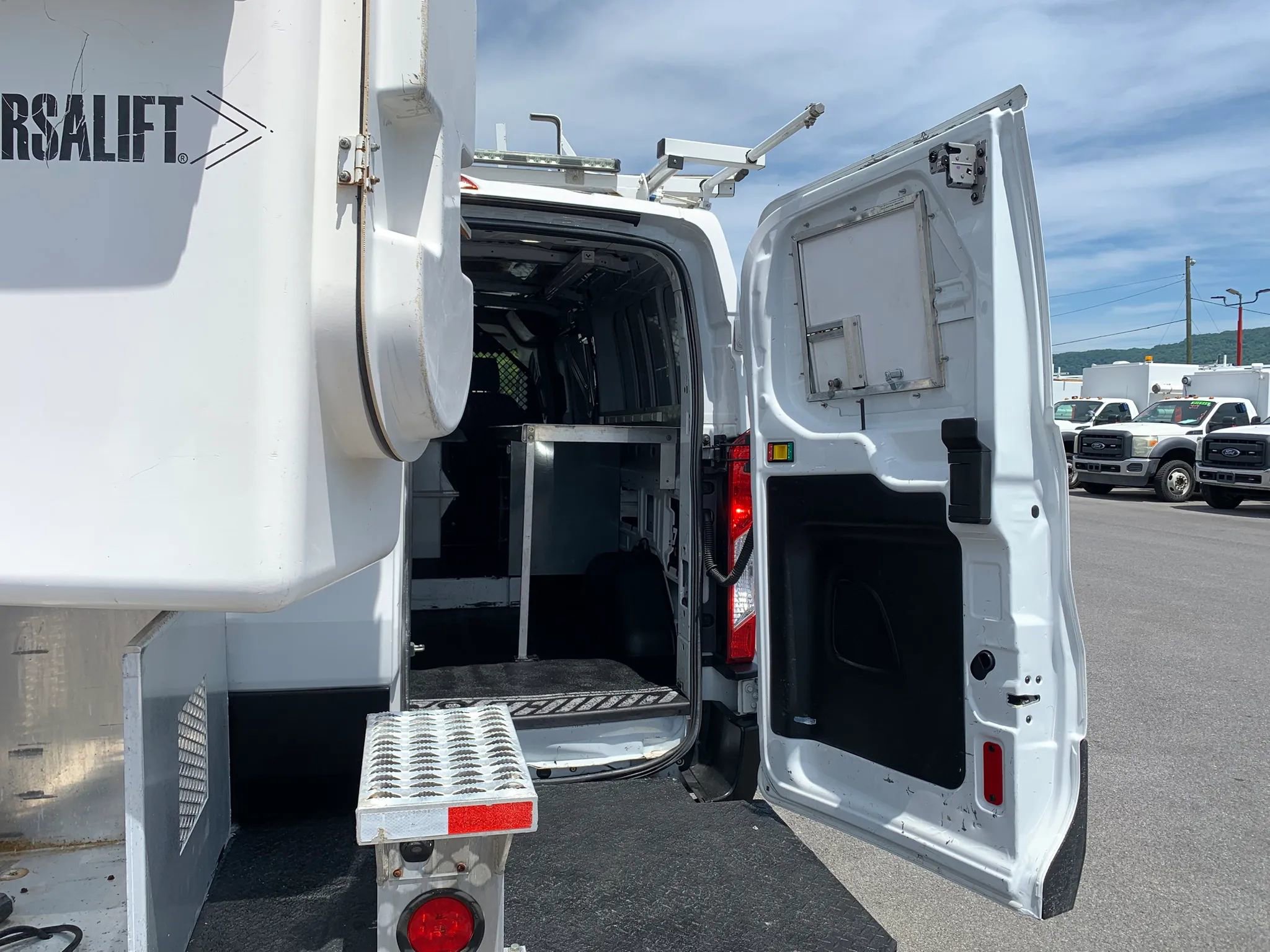 Used 2019 Ford Transit 350 148 Low Roof RWD image 27