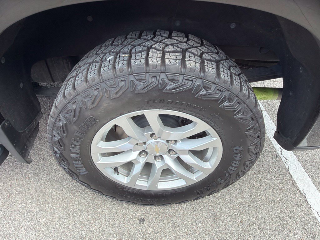 Used 2021 Chevrolet Silverado 1500 LT w/ Diesel Off-Road Package AWD/4WD image 14