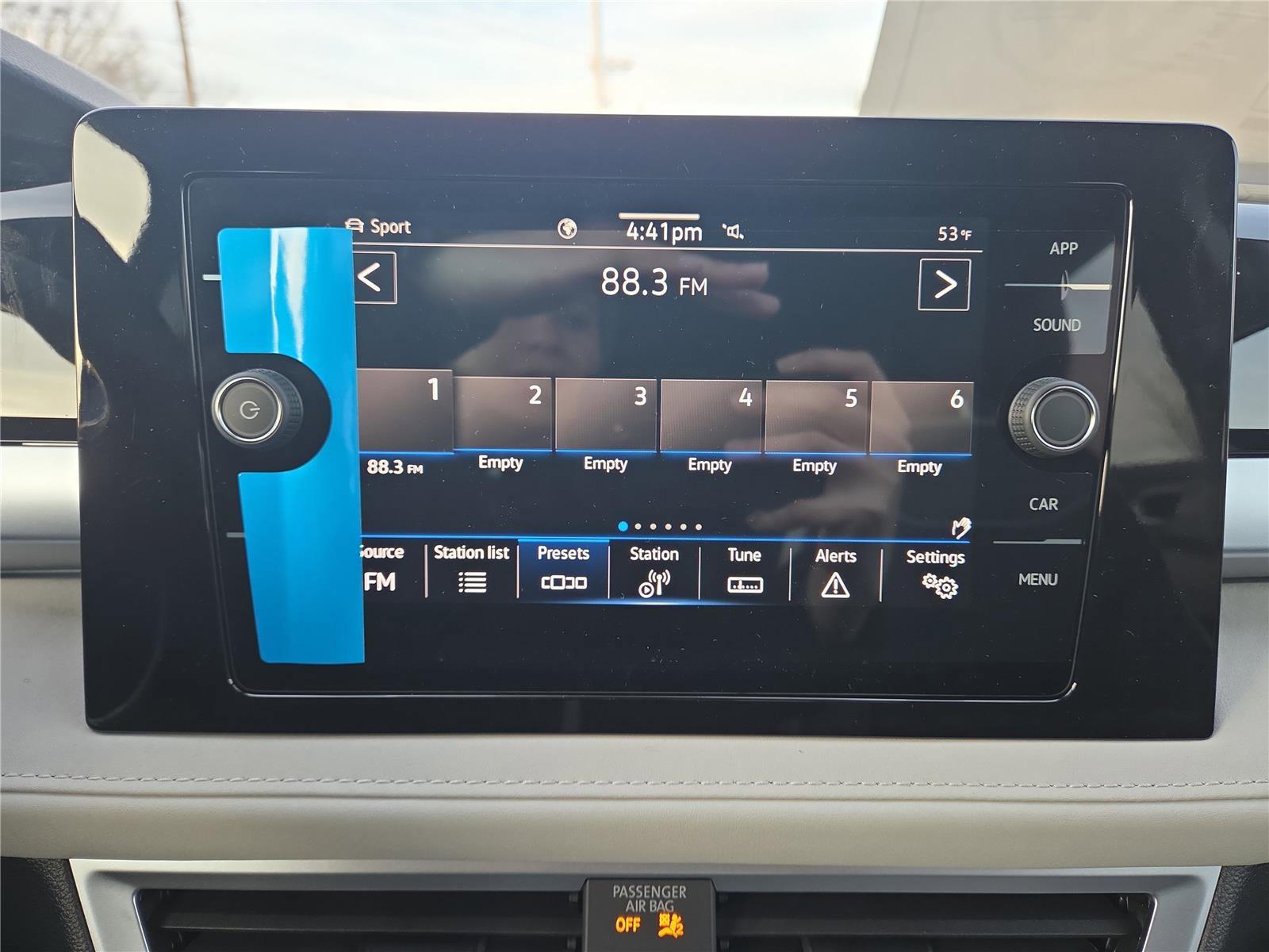 New 2026 Volkswagen Taos SE image 17