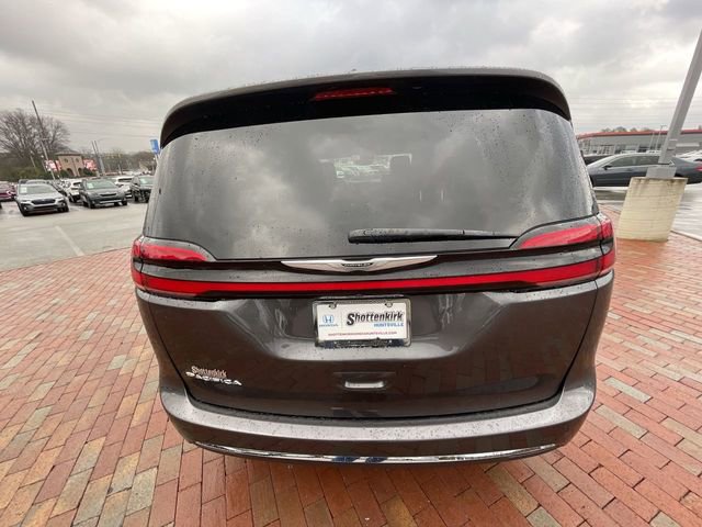 Used 2023 Chrysler Pacifica Touring-L image 33