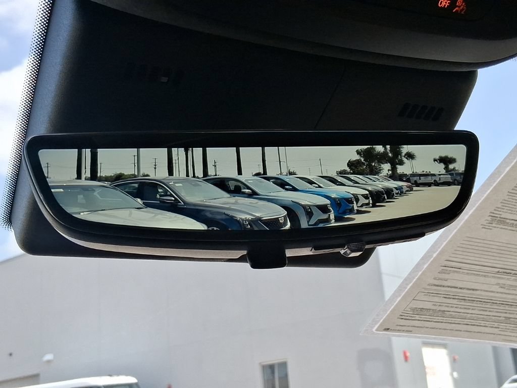 Used 2025 Cadillac CT5 V w/ Platinum Package RWD image 25
