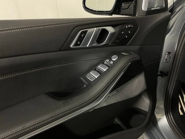 Certified 2025 BMW X7 M60i AWD/4WD image 31
