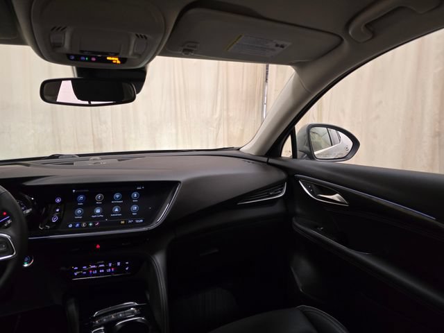 Used 2023 Buick Envision Essence AWD/4WD image 28