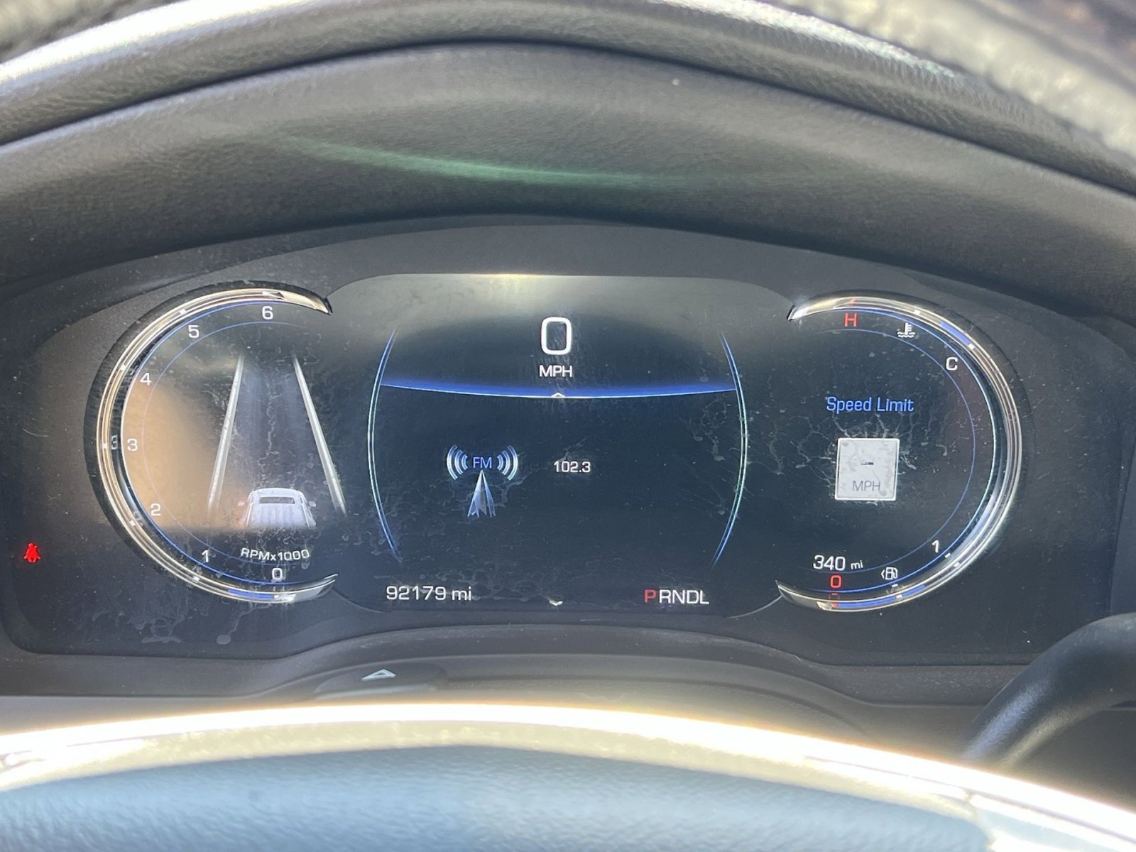 Used 2018 Cadillac Escalade Premium Luxury RWD image 25