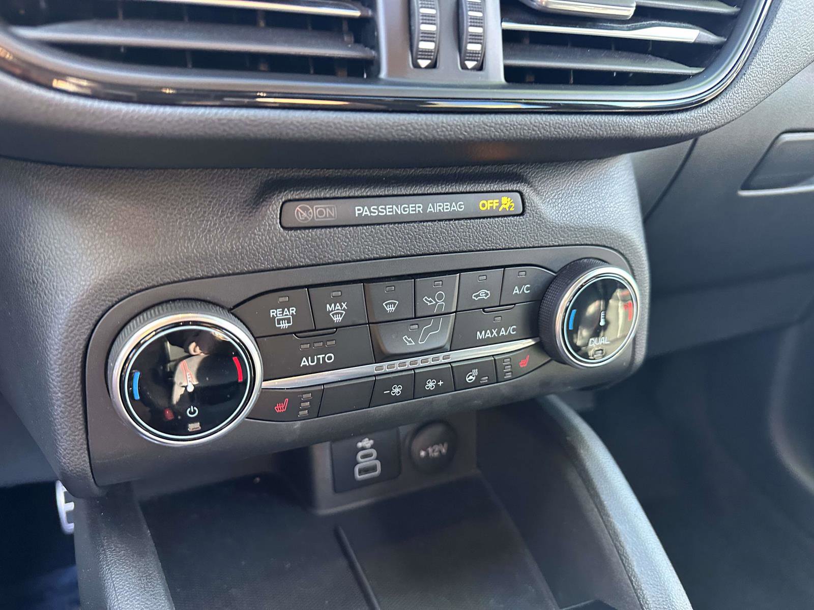 Used 2024 Ford Escape ST-Line image 21