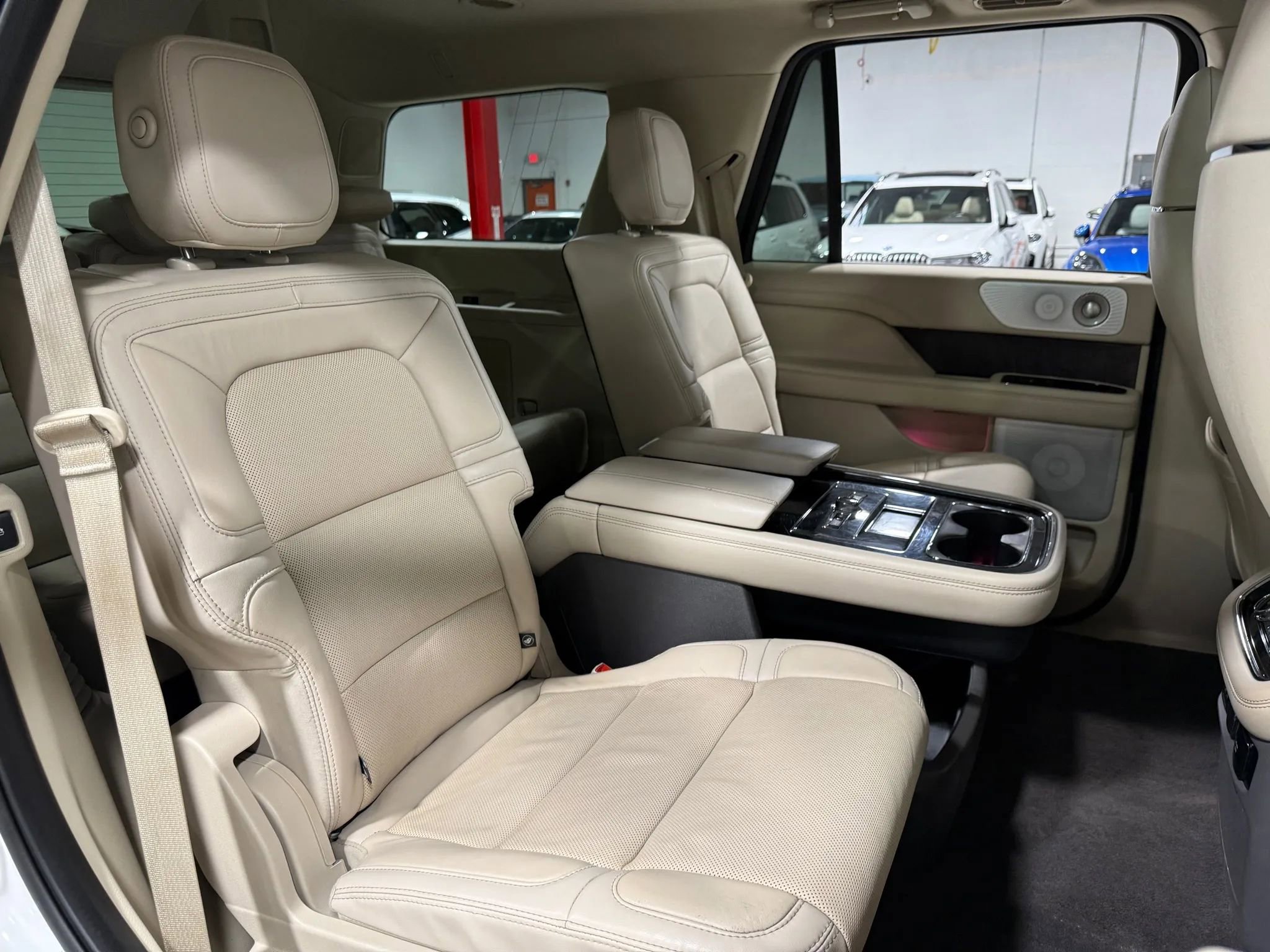 Used 2020 Lincoln Navigator Reserve w/ Luxury Package image 63