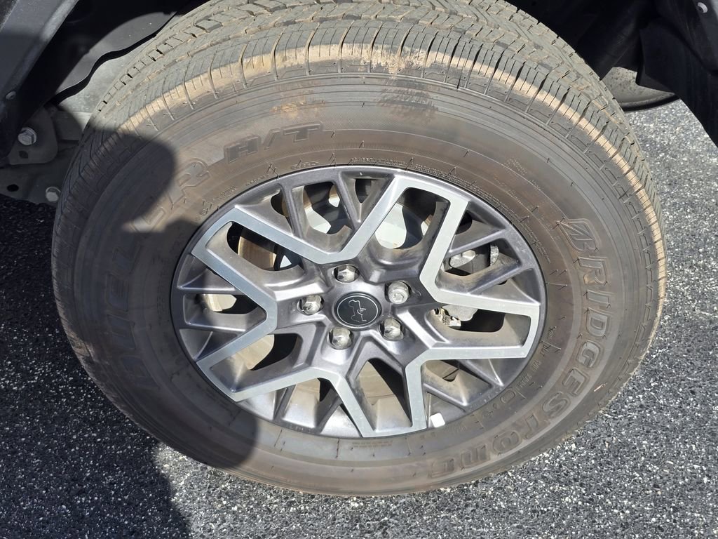 Used 2025 Jeep Wrangler Unlimited Sahara AWD/4WD image 6