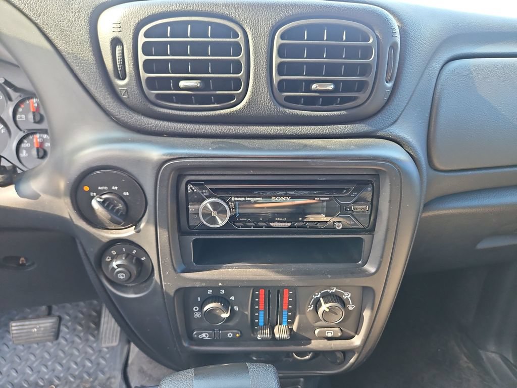 Used 2006 Chevrolet TrailBlazer LS AWD/4WD image 17