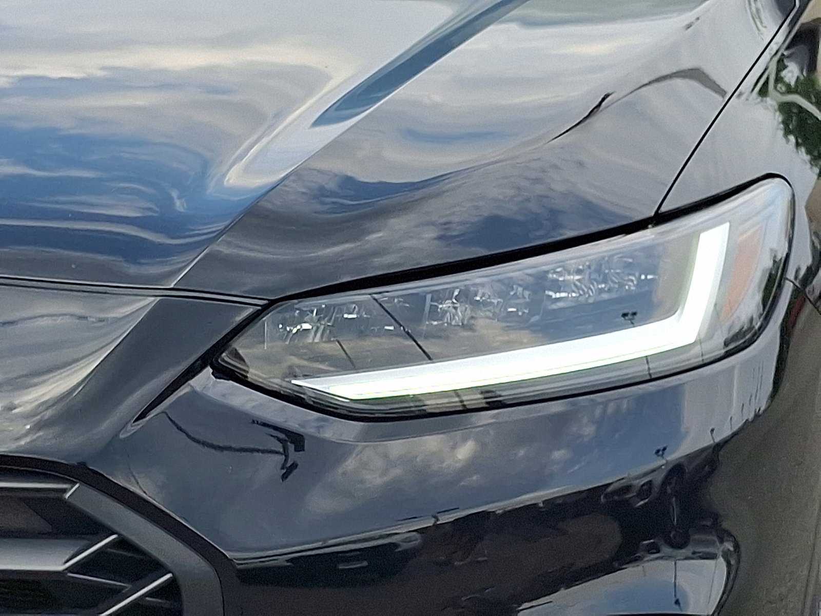 Used 2025 Honda HR-V Sport image 9