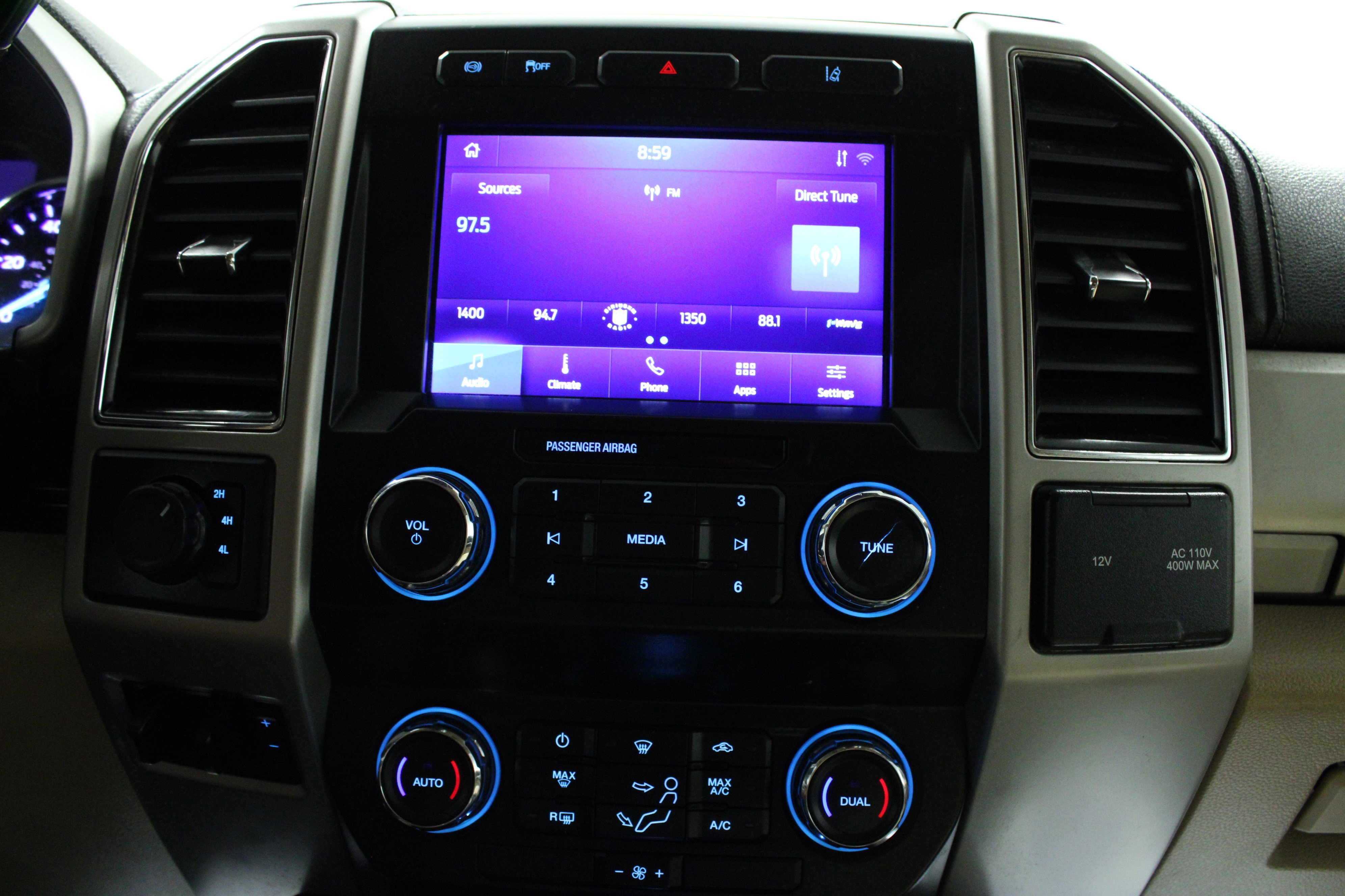 Used 2020 Ford F350 Lariat w/ Snow Plow Prep Package image 21