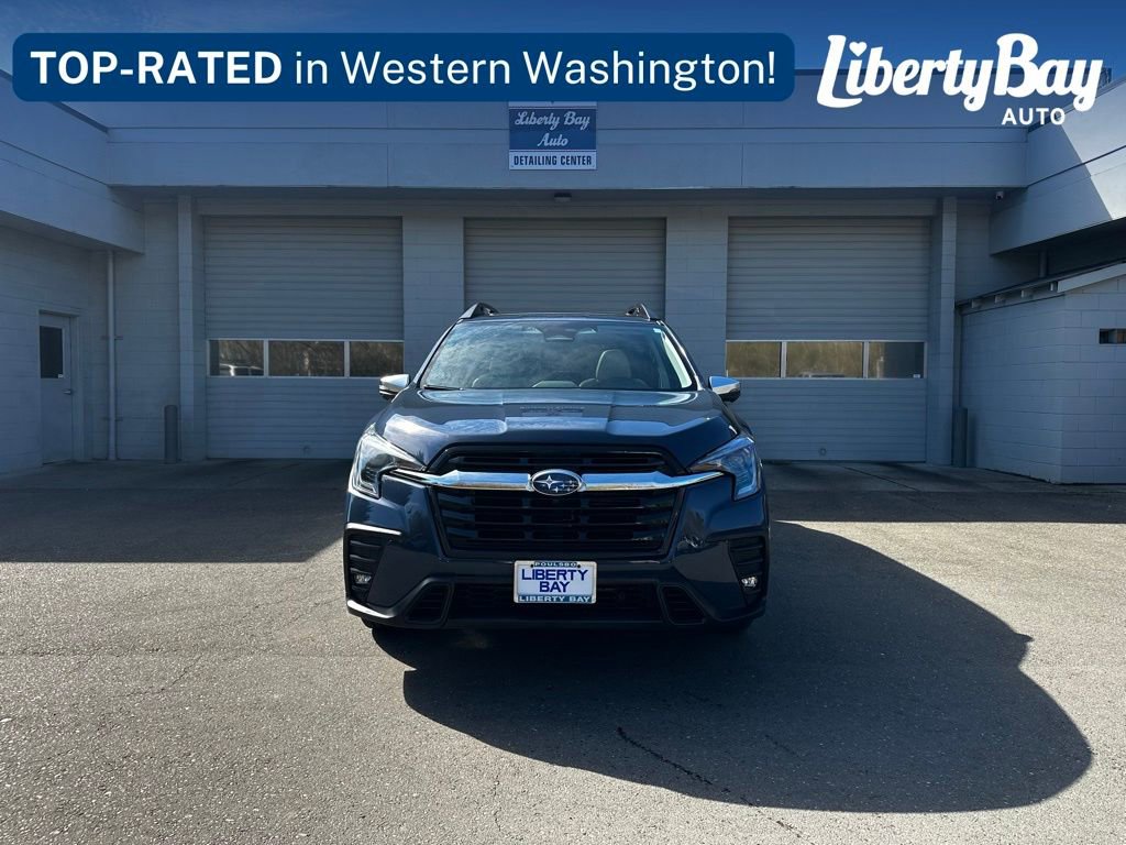 Used 2023 Subaru Ascent Limited w/ Technology Package AWD/4WD image 5