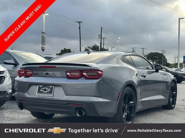 Used 2021 Chevrolet Camaro LT RWD image 4