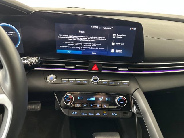 Used 2023 Hyundai Elantra Limited image 21