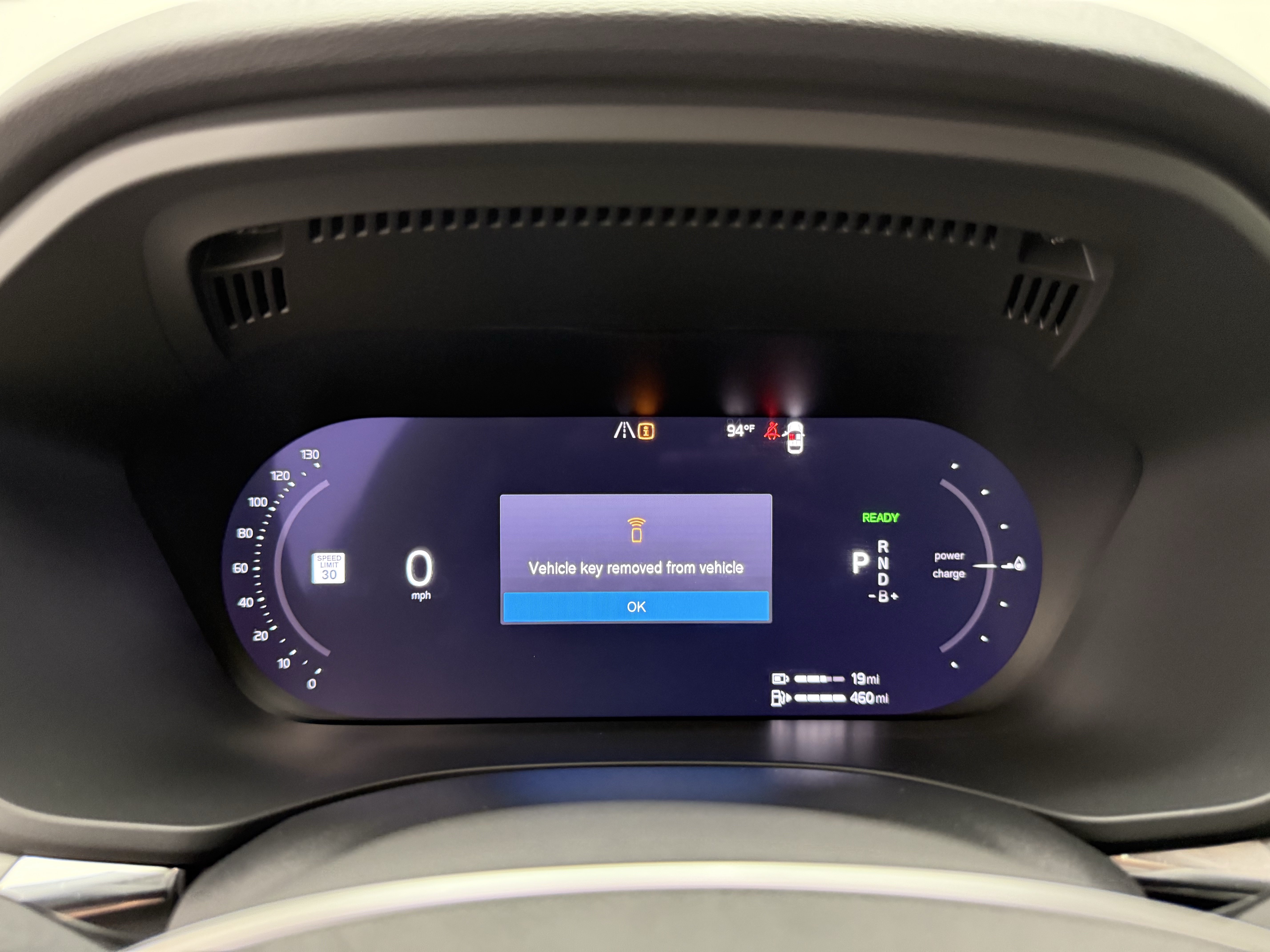 Certified 2025 Volvo XC60 T8 Core w/ Protection Package Premier AWD/4WD image 16