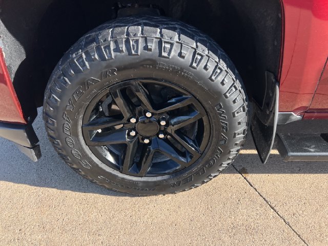 Used 2016 Chevrolet Silverado 1500 LT w/ All Star Edition AWD/4WD image 11