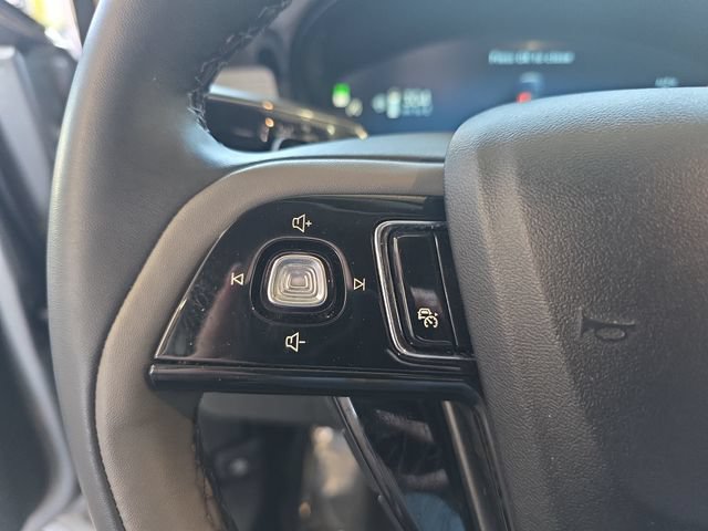 Used 2023 Lincoln Corsair AWD w/ Equipment Group 101A image 17