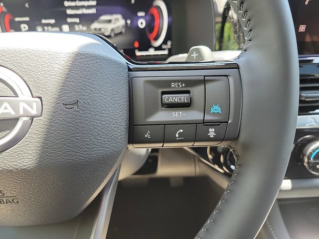 New 2026 Nissan Pathfinder SL w/ SL Premium Package AWD/4WD image 15
