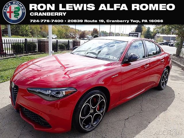 New 2025 Alfa Romeo Giulia AWD w/ Veloce Package AWD