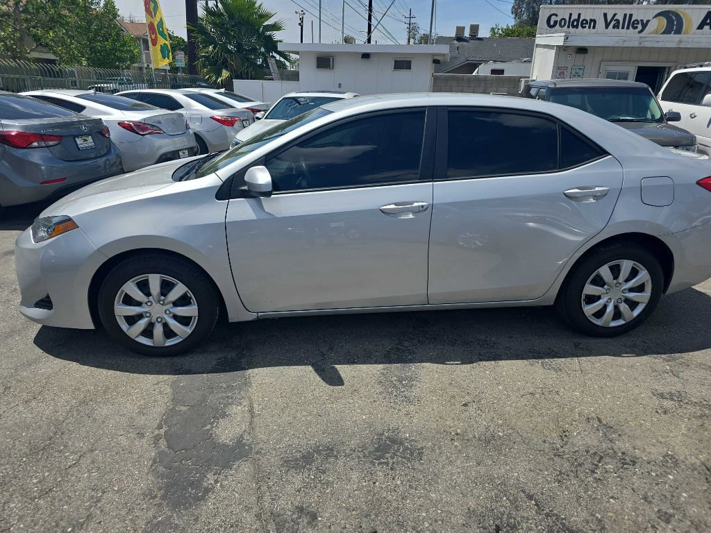 Used 2019 Toyota Corolla LE w/ Carpet Mat Package (TMS) image 7