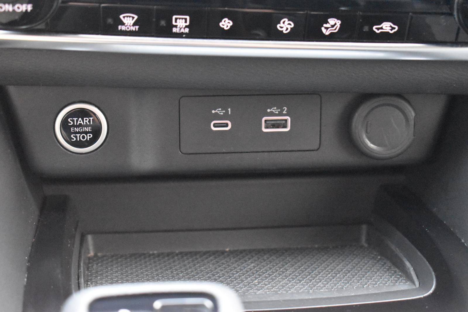 Used 2023 Nissan Rogue SV image 27