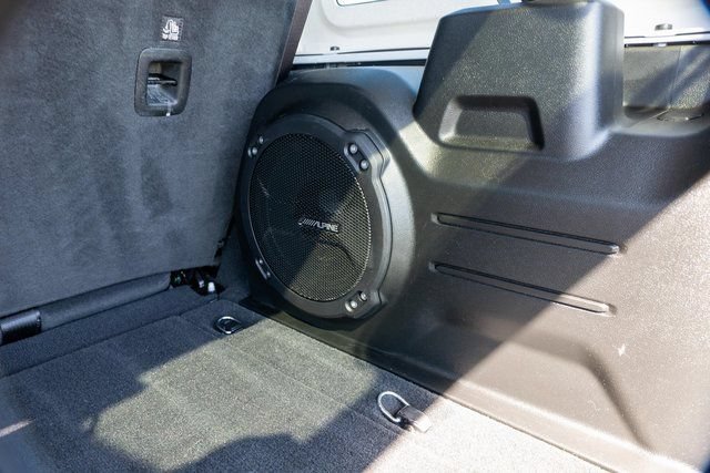 Used 2023 Jeep Wrangler Unlimited Sahara w/ Cold Weather Group AWD/4WD image 11