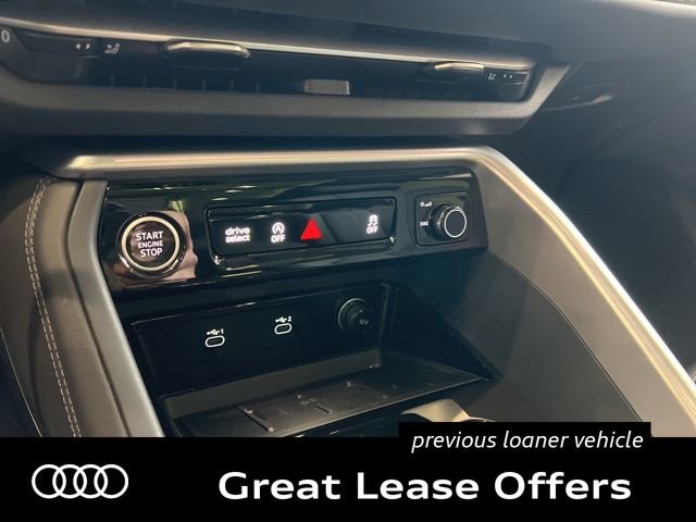 Used 2025 Audi Q5 Premium w/ Convenience Package AWD/4WD image 30