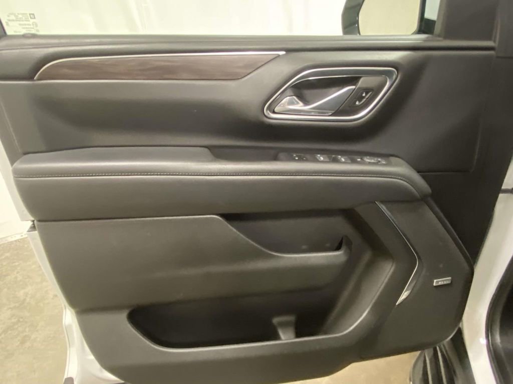 Used 2023 Chevrolet Tahoe LT image 13