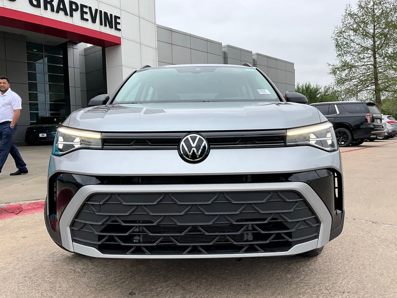 Used 2025 Volkswagen Taos S AWD/4WD image 3