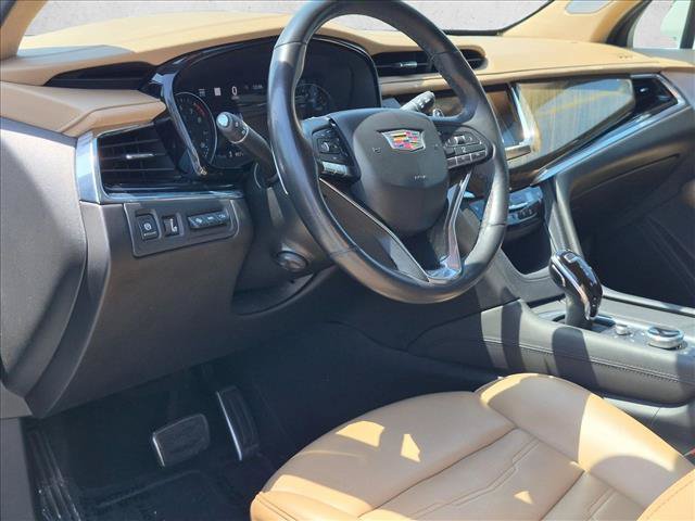 Used 2020 Cadillac XT6 Sport w/ Platinum Package AWD/4WD image 9