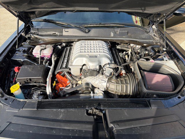 Used 2022 Dodge Challenger SRT Hellcat w/ Plus Package RWD image 17