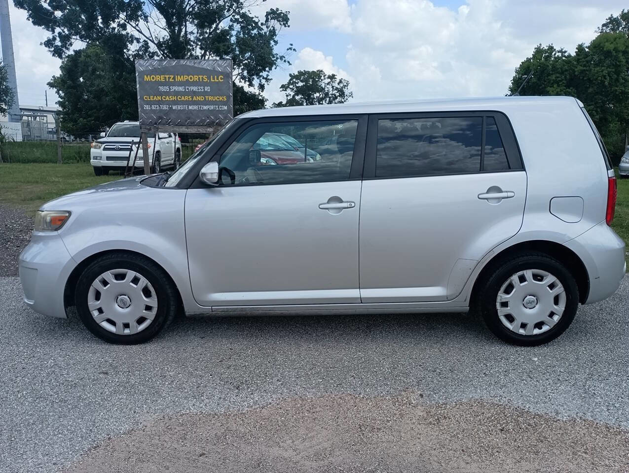 Used 2010 Scion xB Base 4dr Wagon 4A image 2