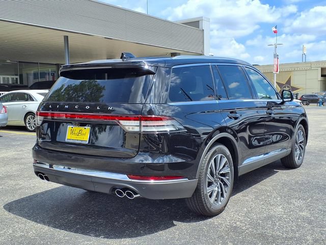 New 2026 Lincoln Aviator 2WD image 2