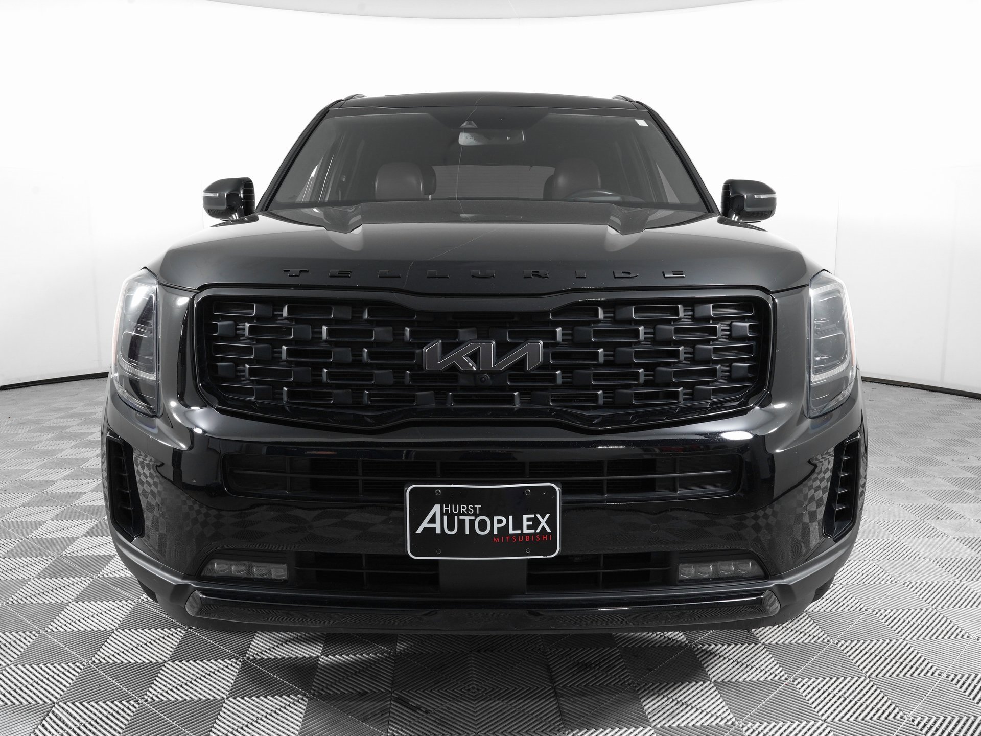 Used 2022 Kia Telluride SX w/ SX Prestige Package image 2