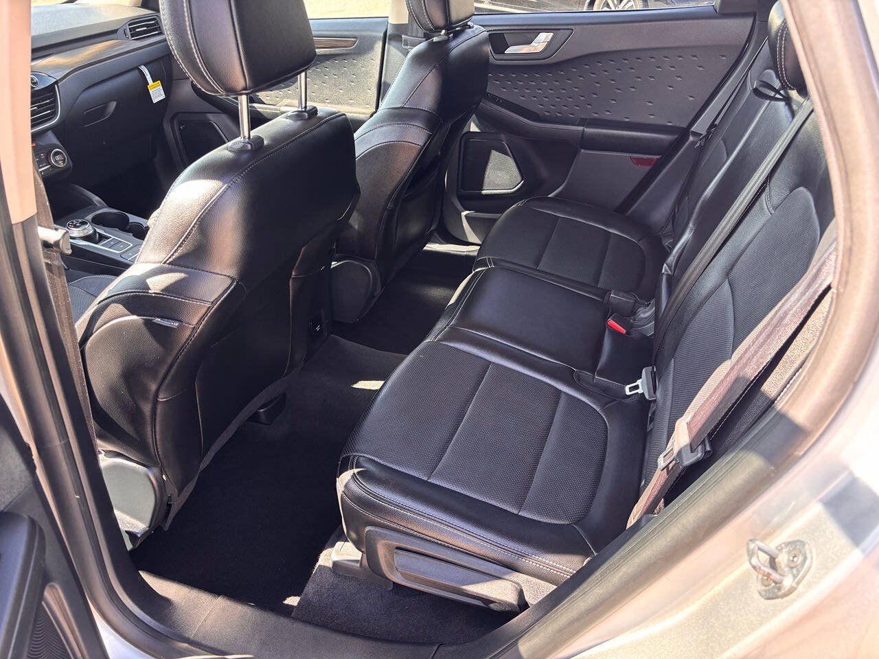 Used 2020 Ford Escape Titanium AWD/4WD image 11